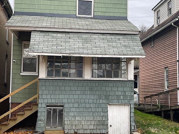 2nd image of 267 Oak Ave