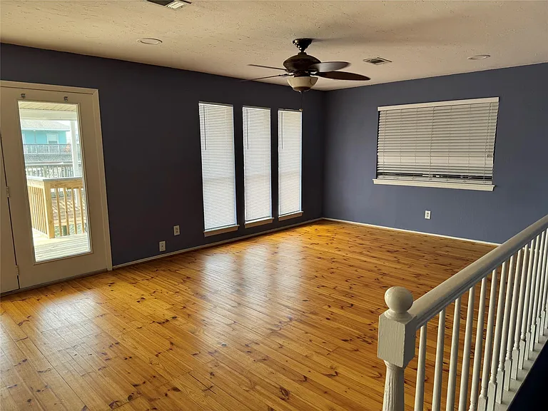 638A Warsaw St — Photo 13