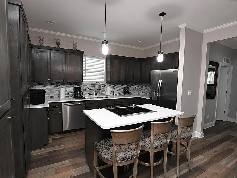 1108 S Person St — Photo 12