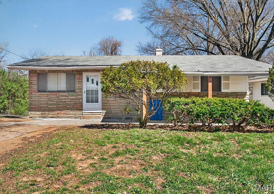 1st image of 739 Shepley Dr