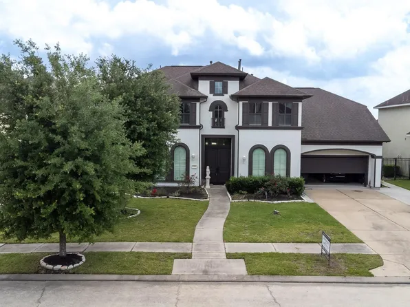 8311 Caroline Ridge Dr, Humble, TX 77396