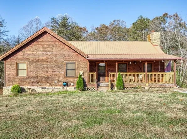 207 High Meadows Dr, Spencer, TN 38585