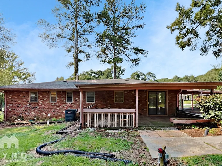 5860 Ronnie Dr — Photo 17