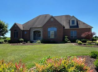 685 Crestwood Dr, Prestonsburg, KY 41653