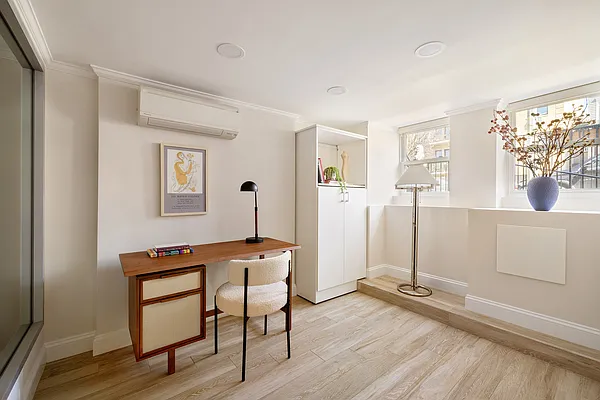 Sold by Compass | media 20