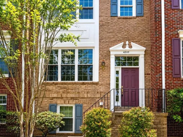 4805 Great Heron Ter, Fairfax, VA 22033