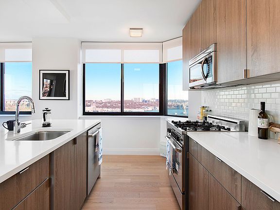 5th image of 345 E 94th St APT 11A