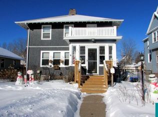 37 4th St, Proctor, MN 55810