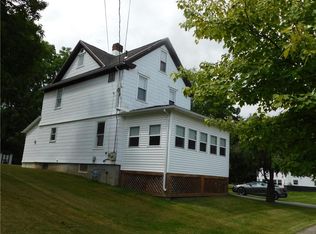 10 Clark St, Shortsville, NY 14548