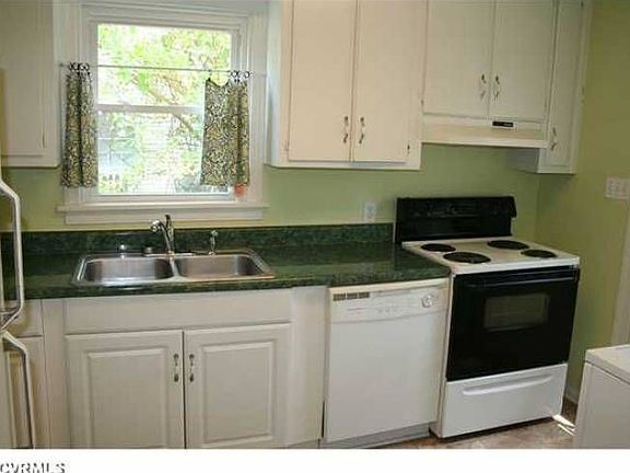 5th image of 6403 Crescent Pkwy