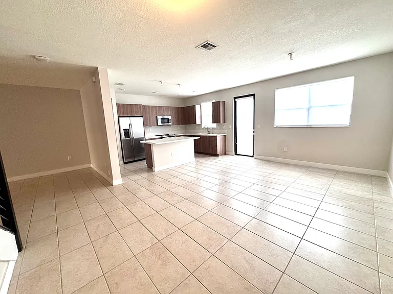 8058 NW 105th Ct #5800 — Photo 6