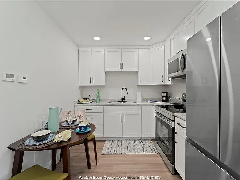 1855 Meldrum Rd #3 — Photo 3