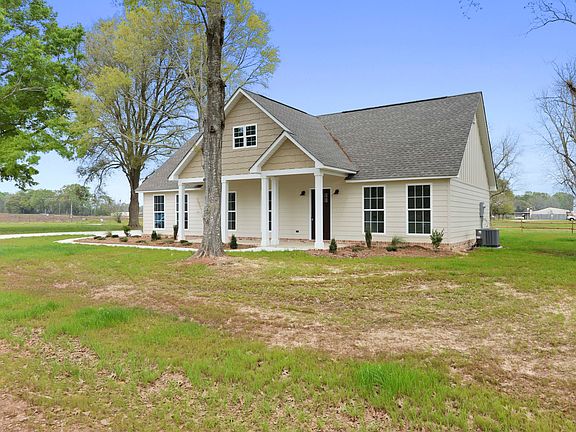 5th image of 107 Cottage Oaks Dr