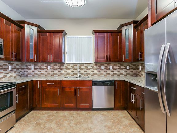 e4f8ac1f-bf62-4f2c-aedb-0f5c0ba169a7-w_1500-h_1000