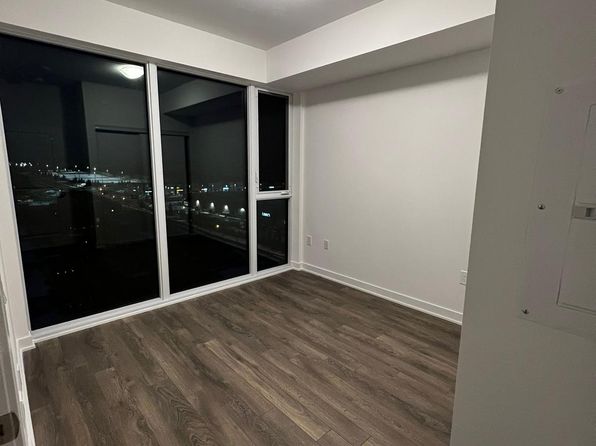 100 Eagle Rock Way, Vaughan, ON