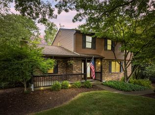4724 Lucy Dr, Allison Park, PA 15101
