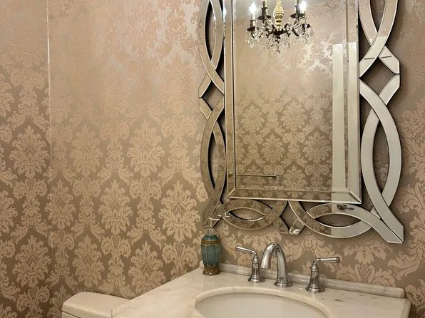 90 Bay Street Landing image 17 of 25