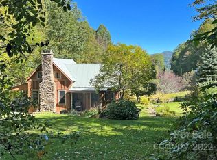 967 Woody Farm Rd, Hot Springs, NC 28743