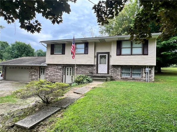 5038 Bushnell Rd, Conneaut, OH 44030