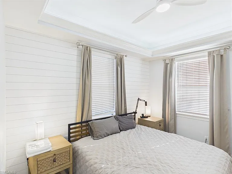 6072 Polly Ave — Photo 12