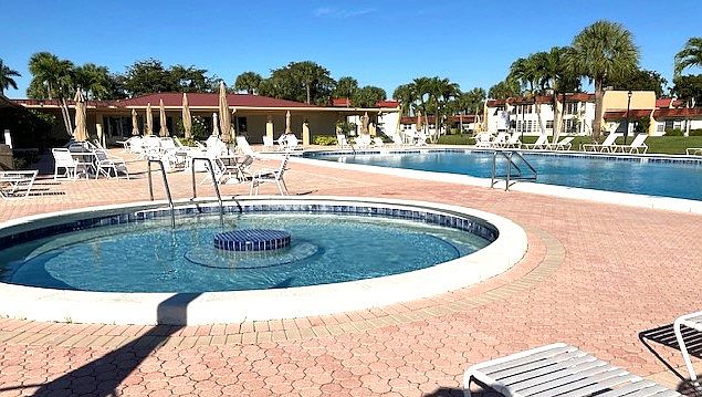 Pool and Jacuzzi