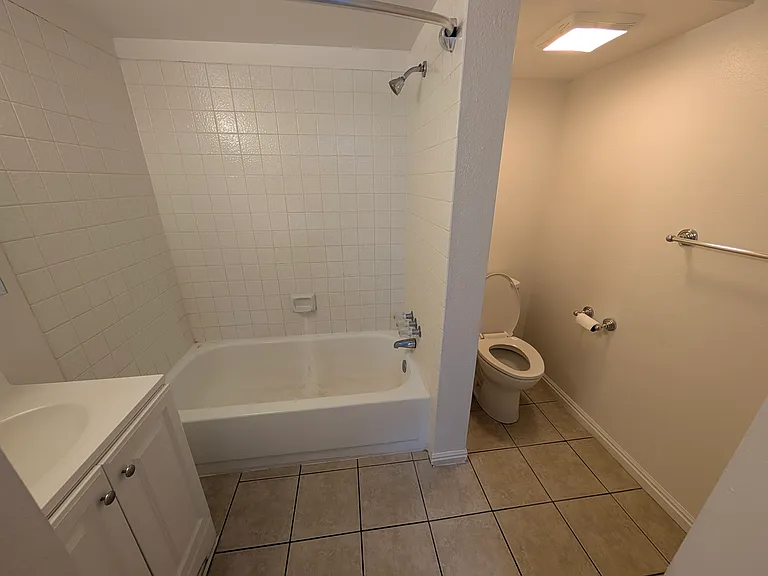 867 E Vine St #867 — Photo 10