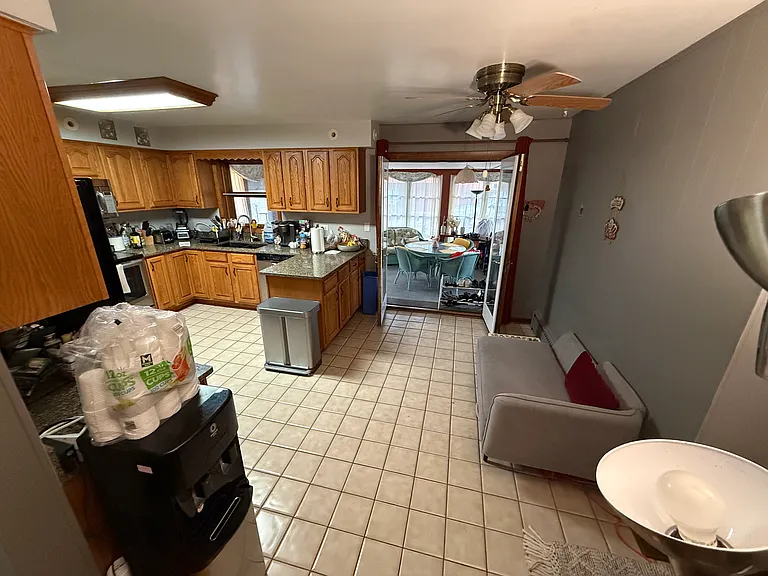 121 N Main St — Photo 5