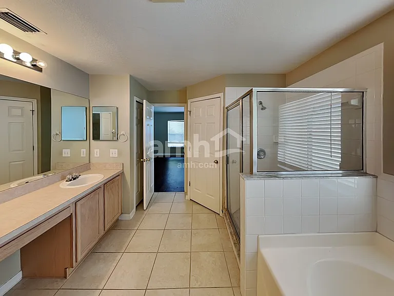 30907 Midtown Ct — Photo 10