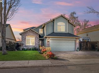 2278 33rd St, Springfield, OR 97477