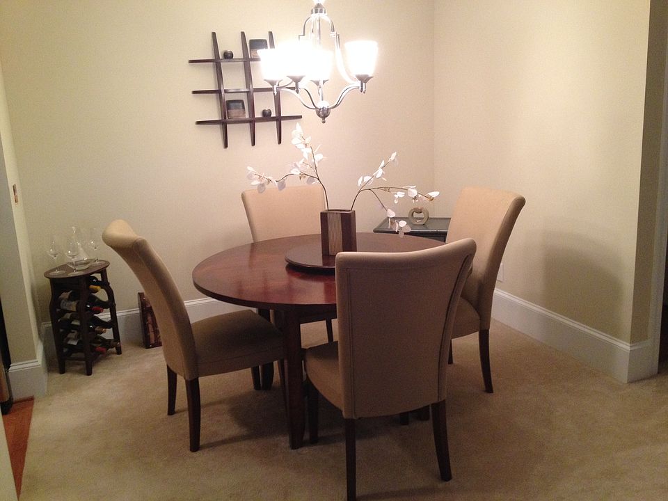 1st image of 401 Finsbury St APT 201