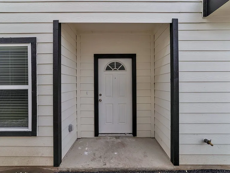 7356 Misty Ridge Dr — Photo 4