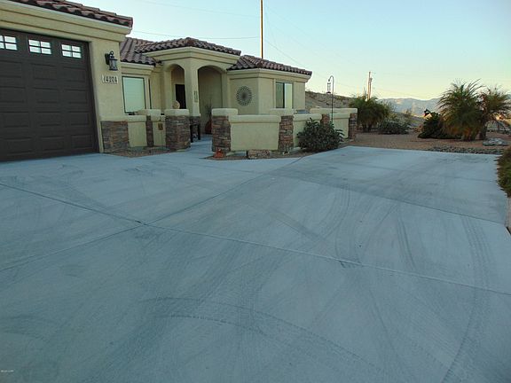 3rd image of 4204 Highlander Ave
