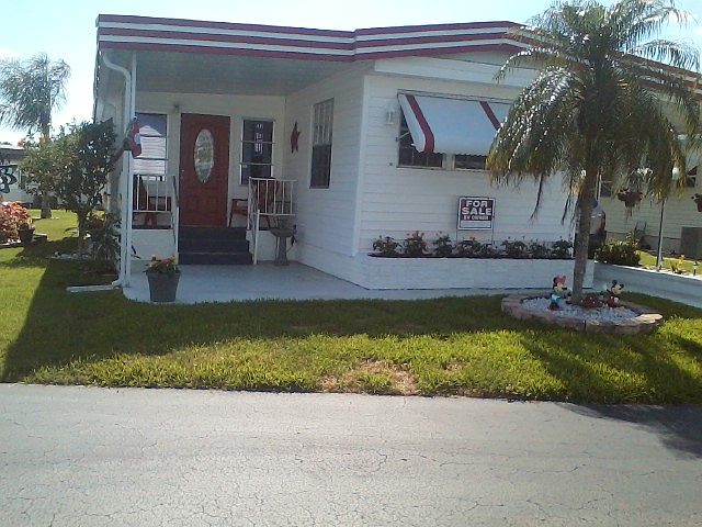 1st image of 255 Daisy Ave