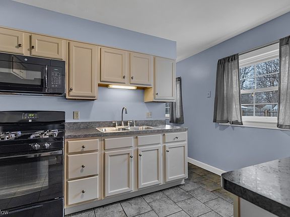 5th image of 6055 Kelso St