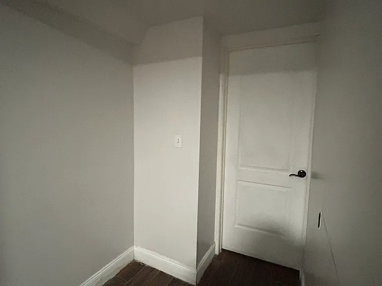 1529 S Homan Ave — Photo 6