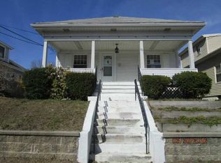 131 Laurens St, Cranston, RI 02910