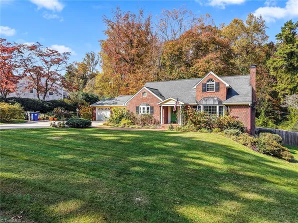 3054 Bonbrook Dr, Winston Salem, NC 27106