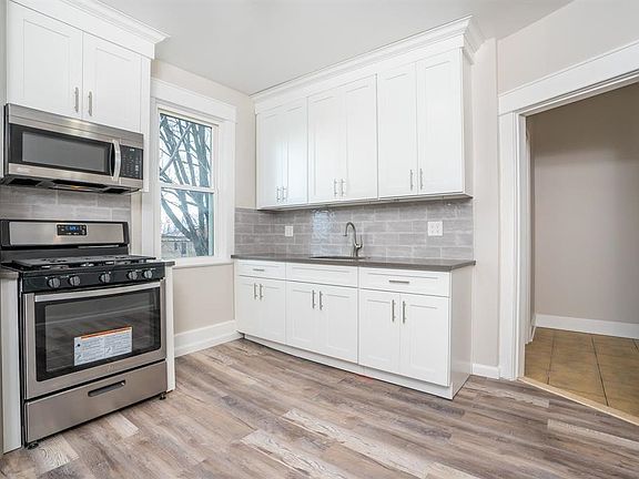 5th image of 14 Burdette Pl Floor 2