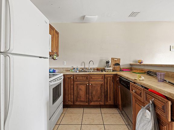 4th image of 502 Kissimmee St