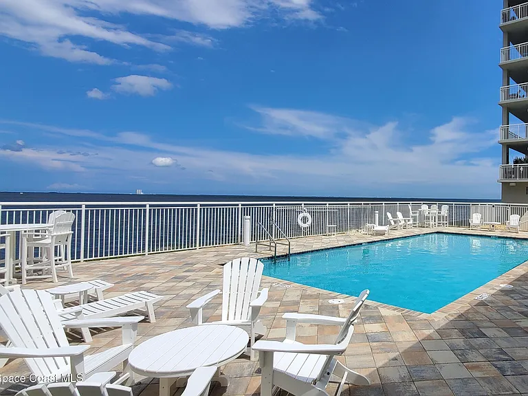 1805 Riverside Dr #205 — Photo 34