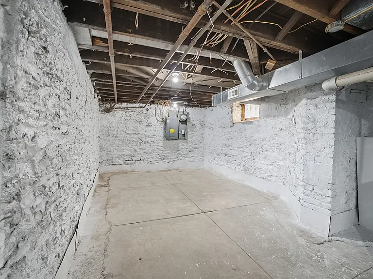 1820 Hewitt Ave — Photo 63
