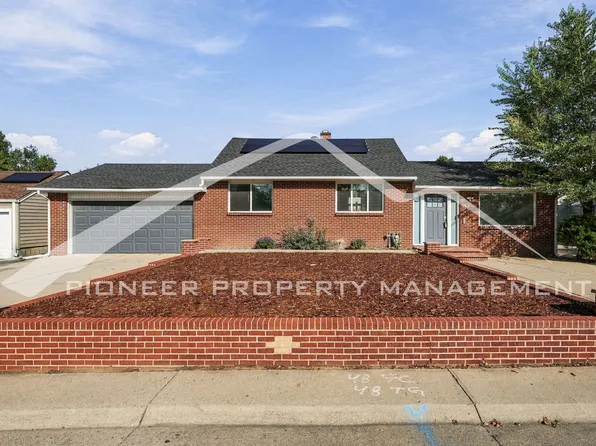 1960 Oakland St, Aurora, CO 80010