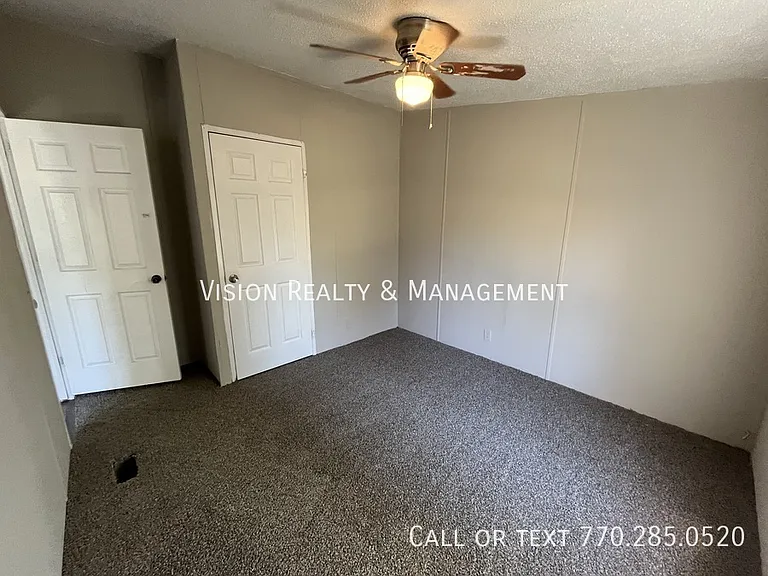 137 Park West Ct — Photo 9