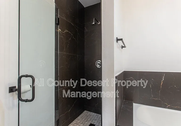 46075 Ocotillo Dr #4 — Photo 36