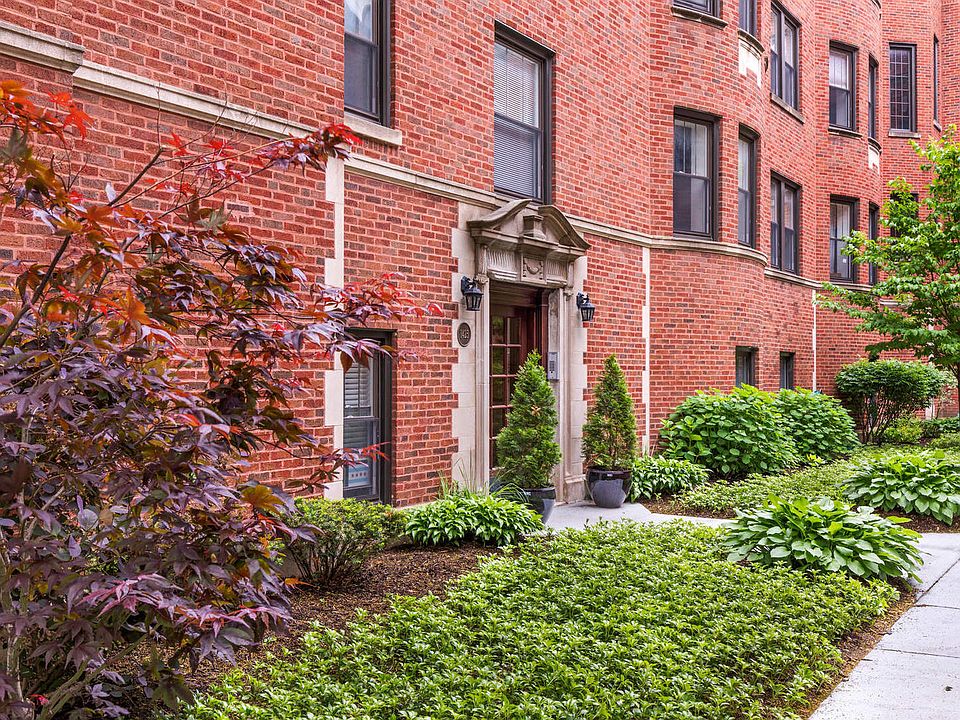 1st image of 1425 W Elmdale Ave APT 2A