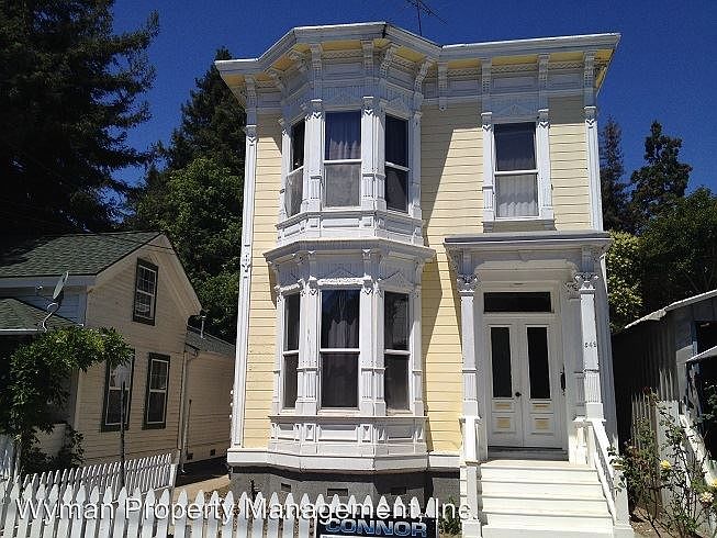 1st image of 549 Brown St APT 4