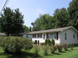 627 N Hickory St, Dexter, MO 63841