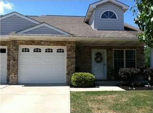 311 Garden Hill Dr, Tarentum, PA 15084