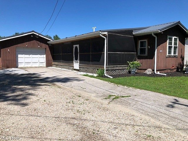 1st image of 4825 Hawley Dr