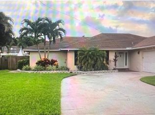 17265 Lake Park Rd, Boca Raton, FL 33487
